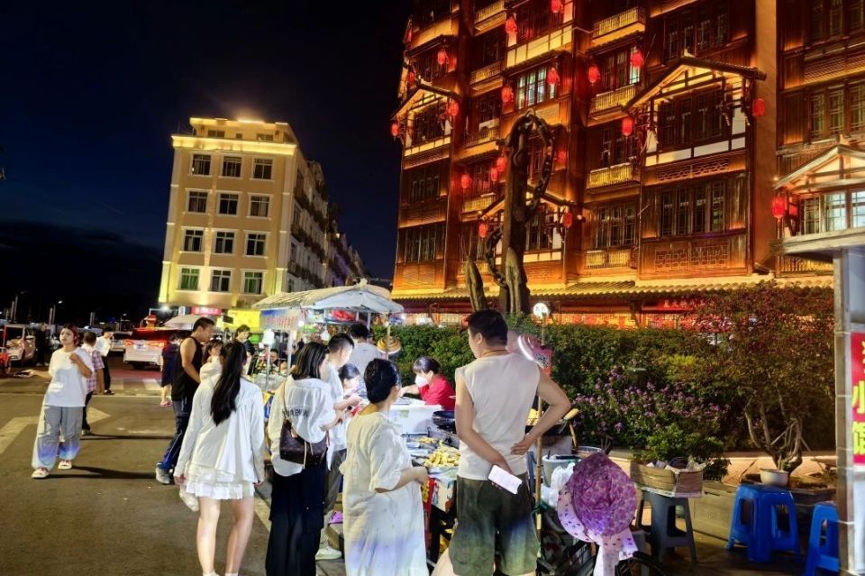 欲聋的欢呼